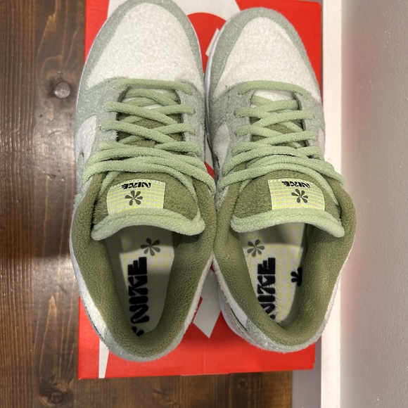 Honeydew Dunks - Picture 5 of 7